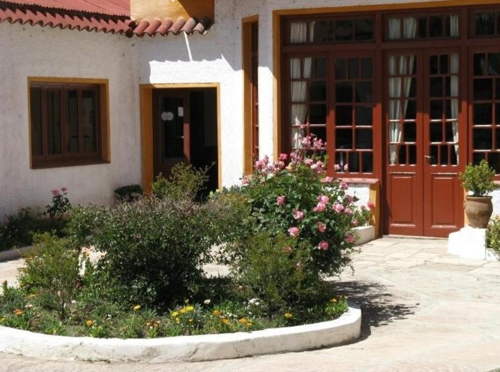 Plaza Hotel Capilla del Monte Exterior photo